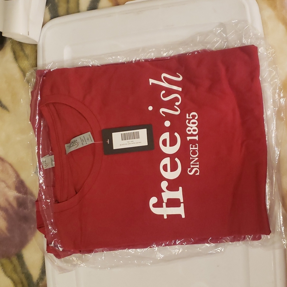Free ish tee